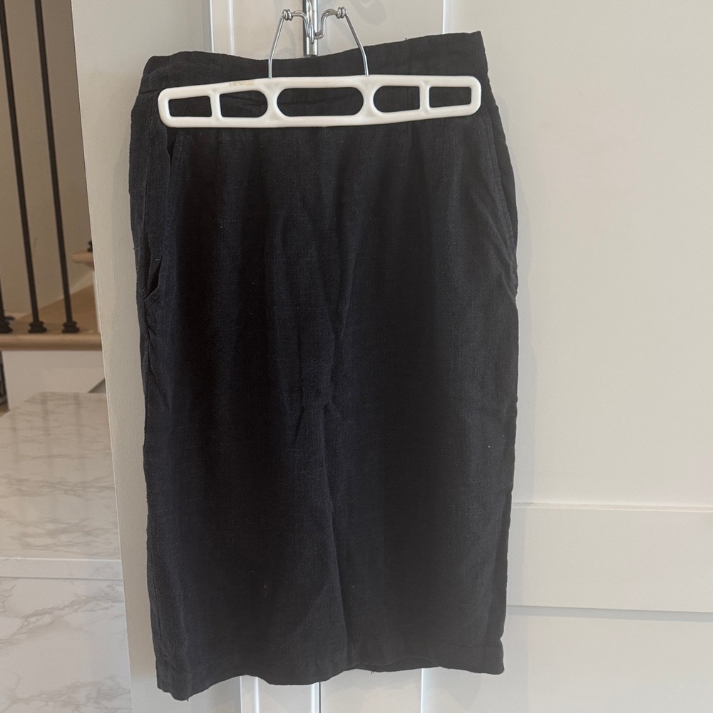 Elegant Black Women's Skirt